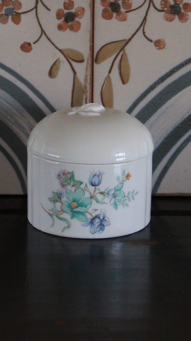 Vintage Elizabeth Arden Floral Japan Trinket Box