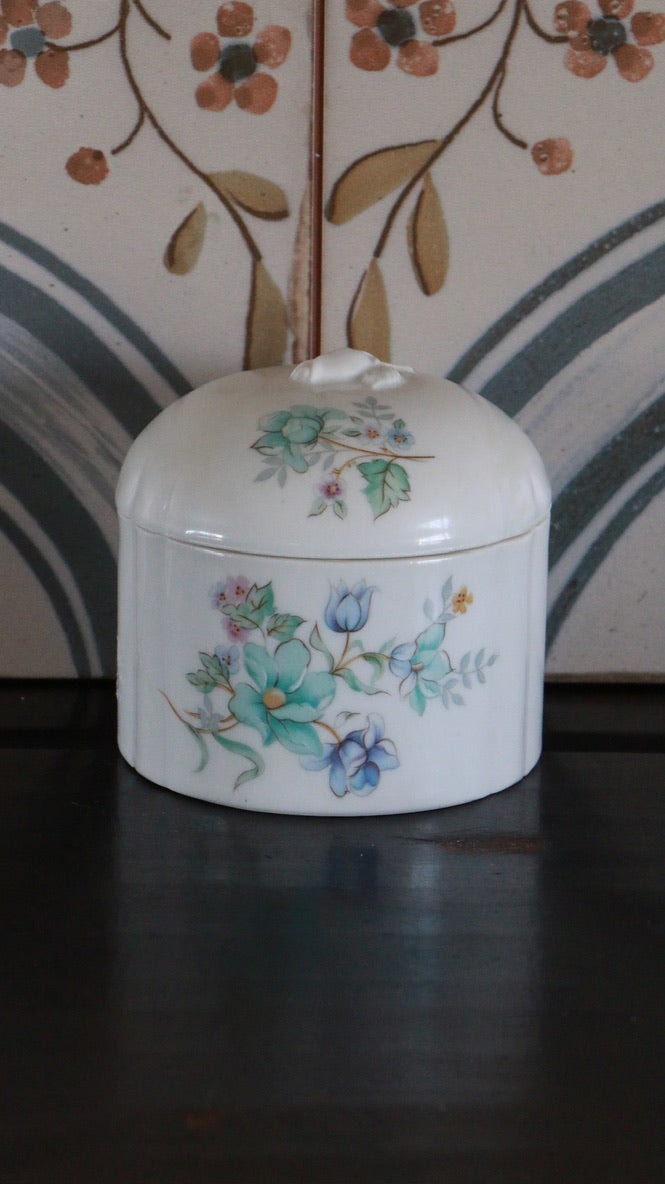 Vintage Elizabeth Arden Floral Japan Trinket Box