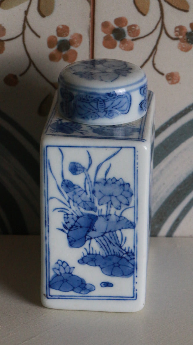 Vintage Chinoiserie Blue and White Ceramic Tea Caddy
