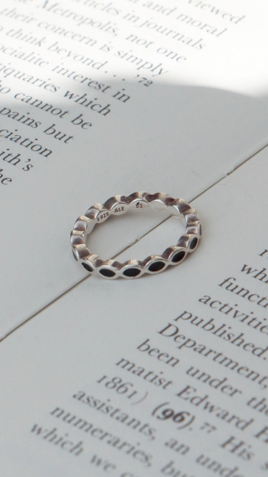 Pandora 925 Sterling Silver Black Enamel Infinity Ring
