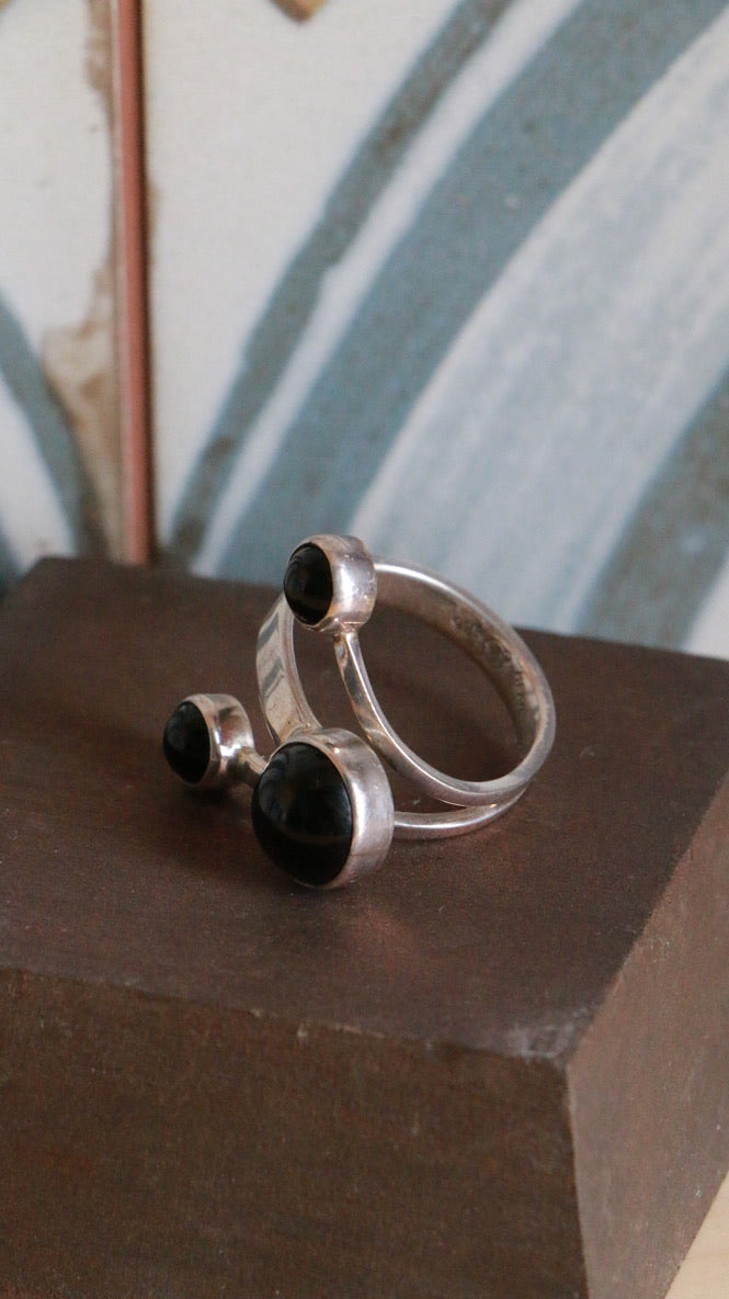 Vintage Mexican 47° Maker Cluster Sterling Silver Ring with Black Onyx