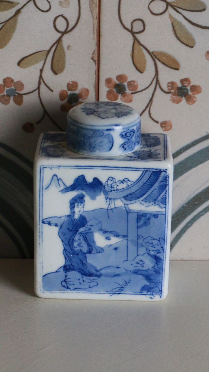 Vintage Chinoiserie Blue and White Ceramic Tea Caddy