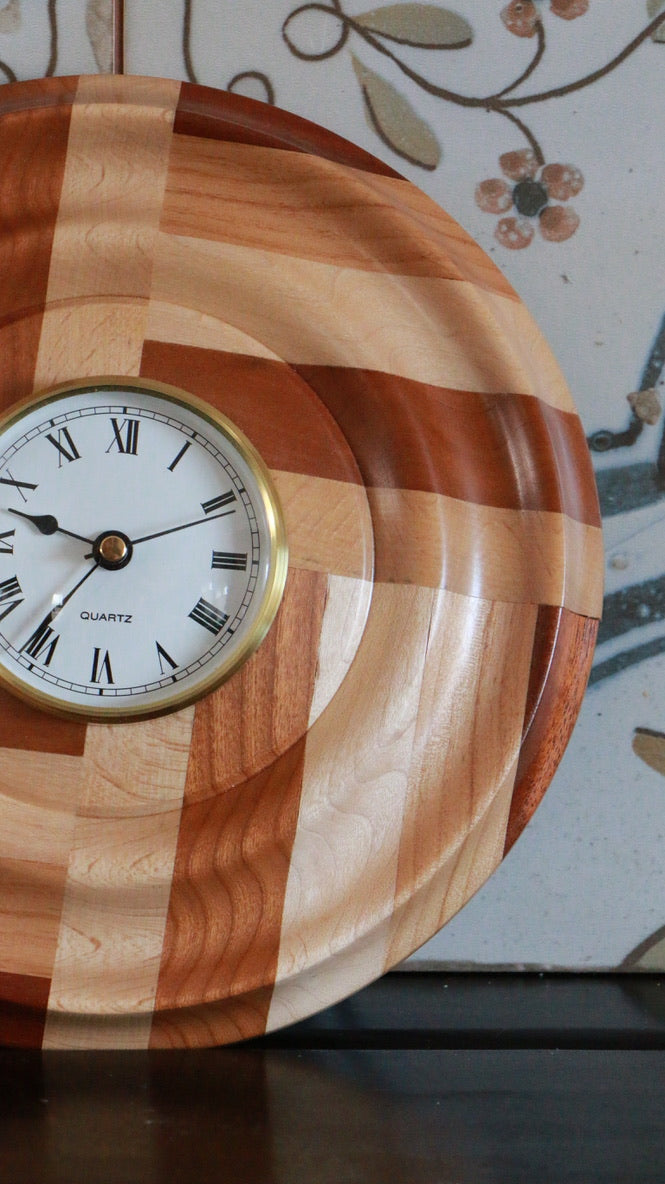 Wavy Wooden Quartz Clock with Roman Numerals