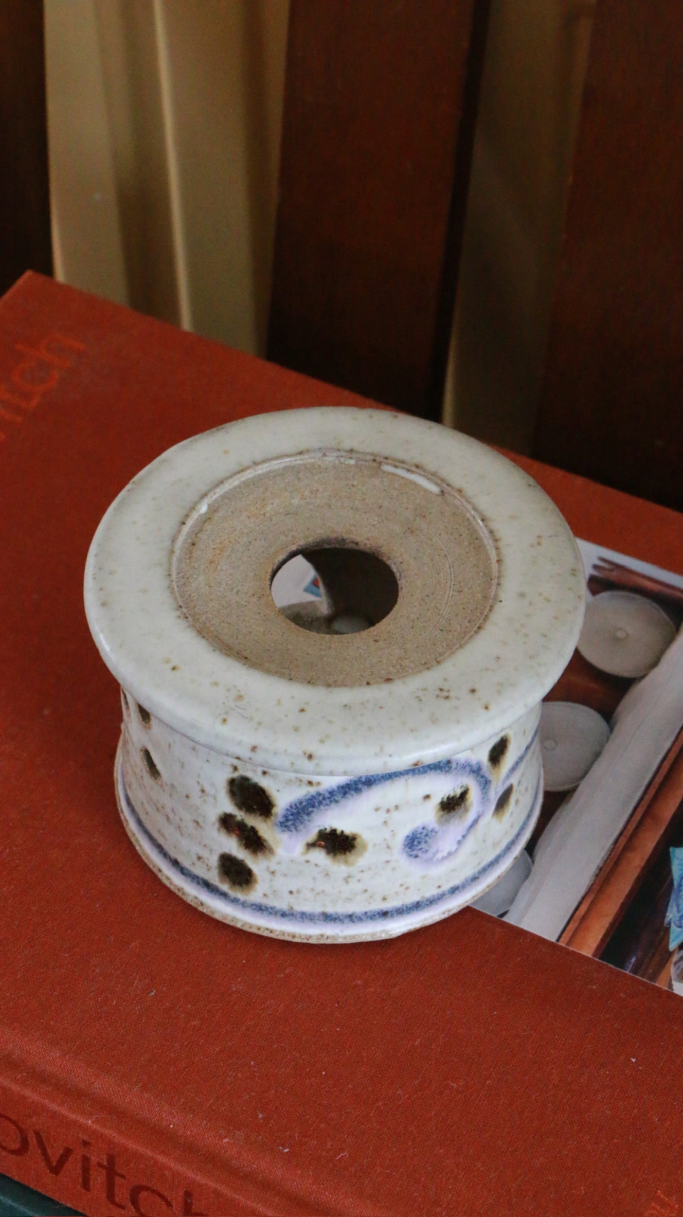 Vintage Rossmore Country Pottery Ceramic Warmer Stand