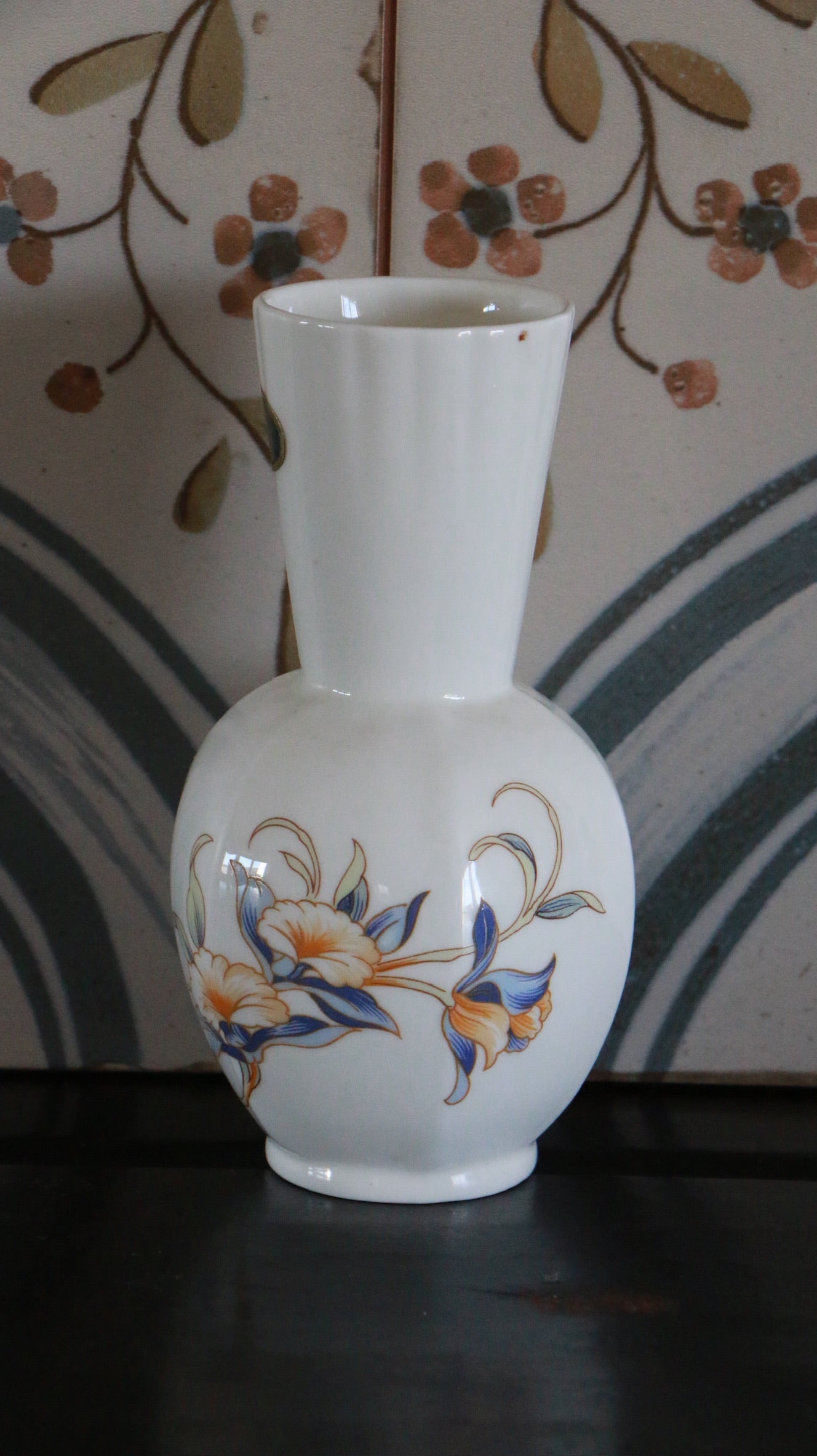 Aynsley Just Orchids Bud Vase Blue & White Orchids
