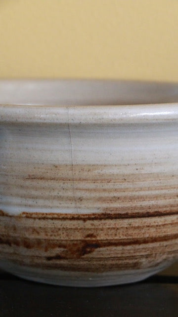 Vintage Mid Century Modern Studio Pottery Bowl Artist Signed