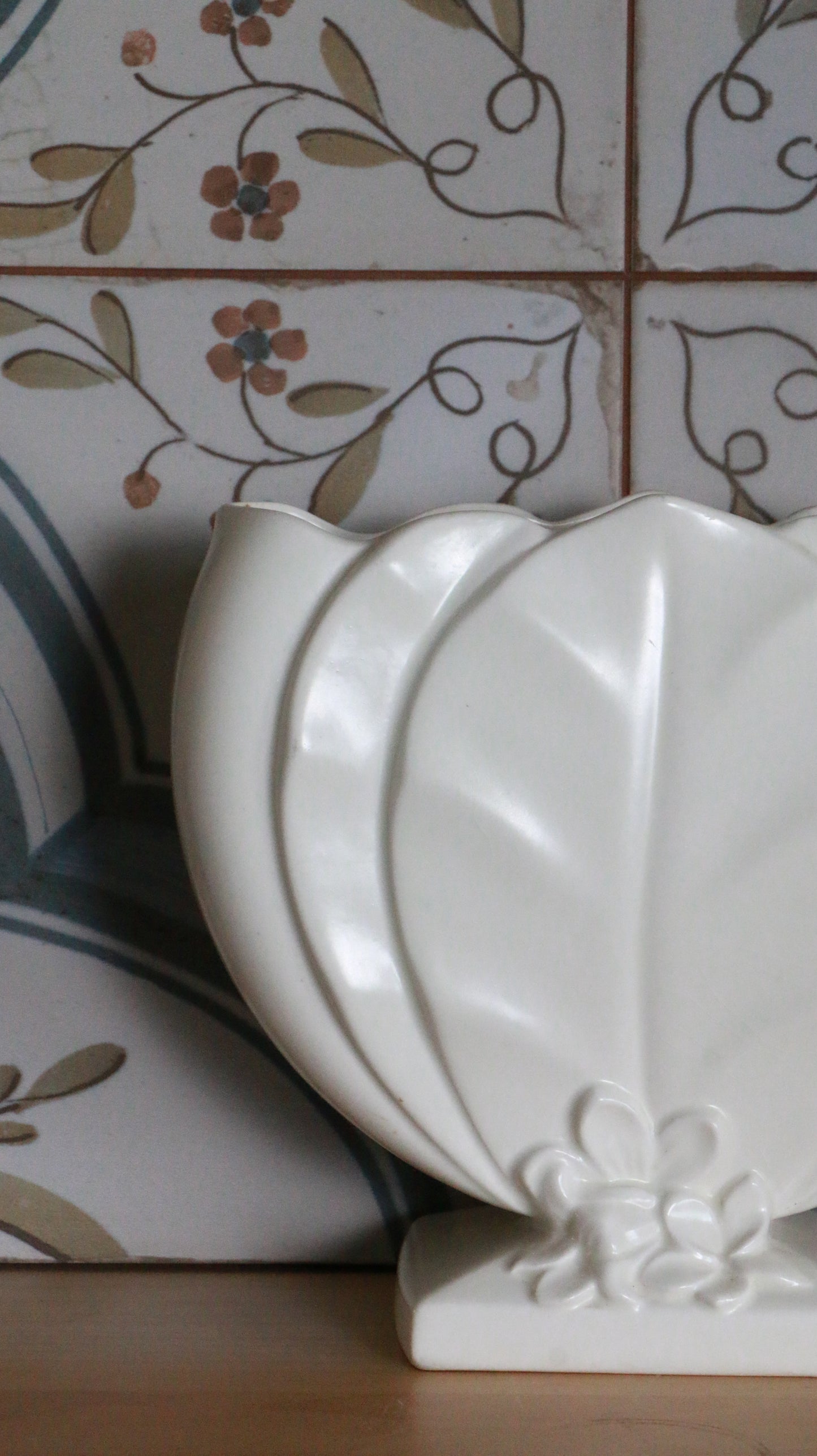 Art Deco Beswick White Ceramic Leaf Mantle Vase