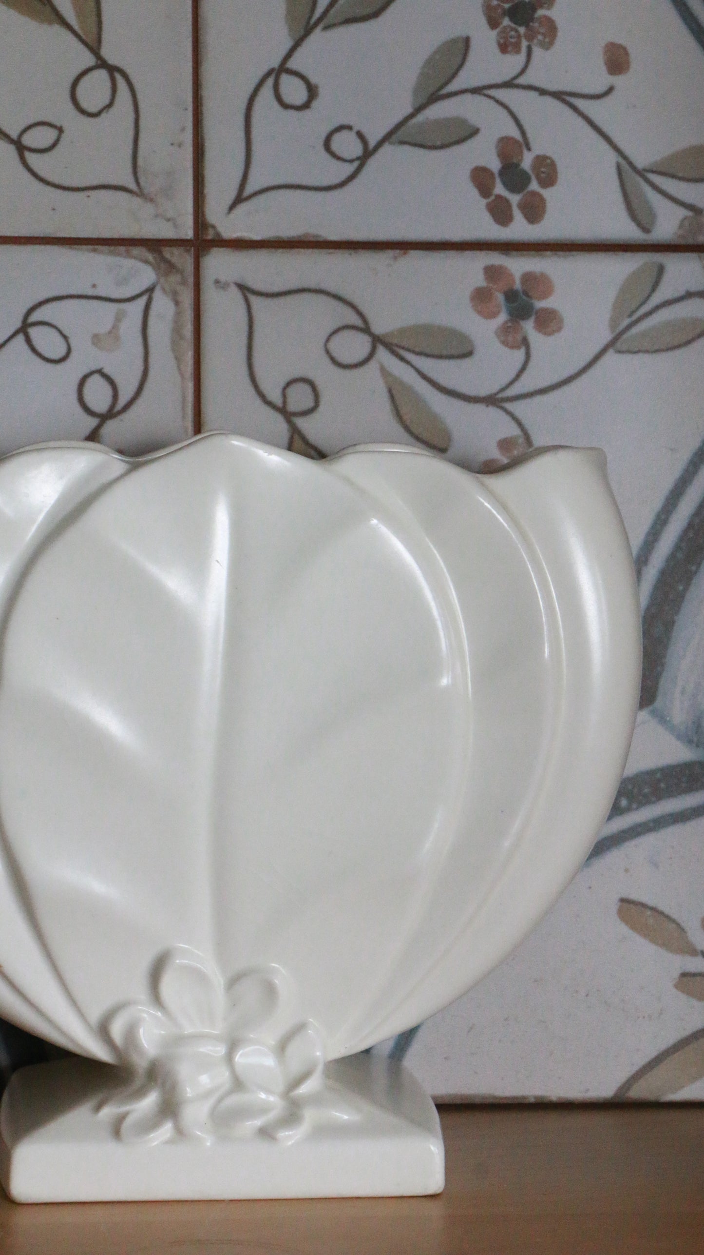 Art Deco Beswick White Ceramic Leaf Mantle Vase