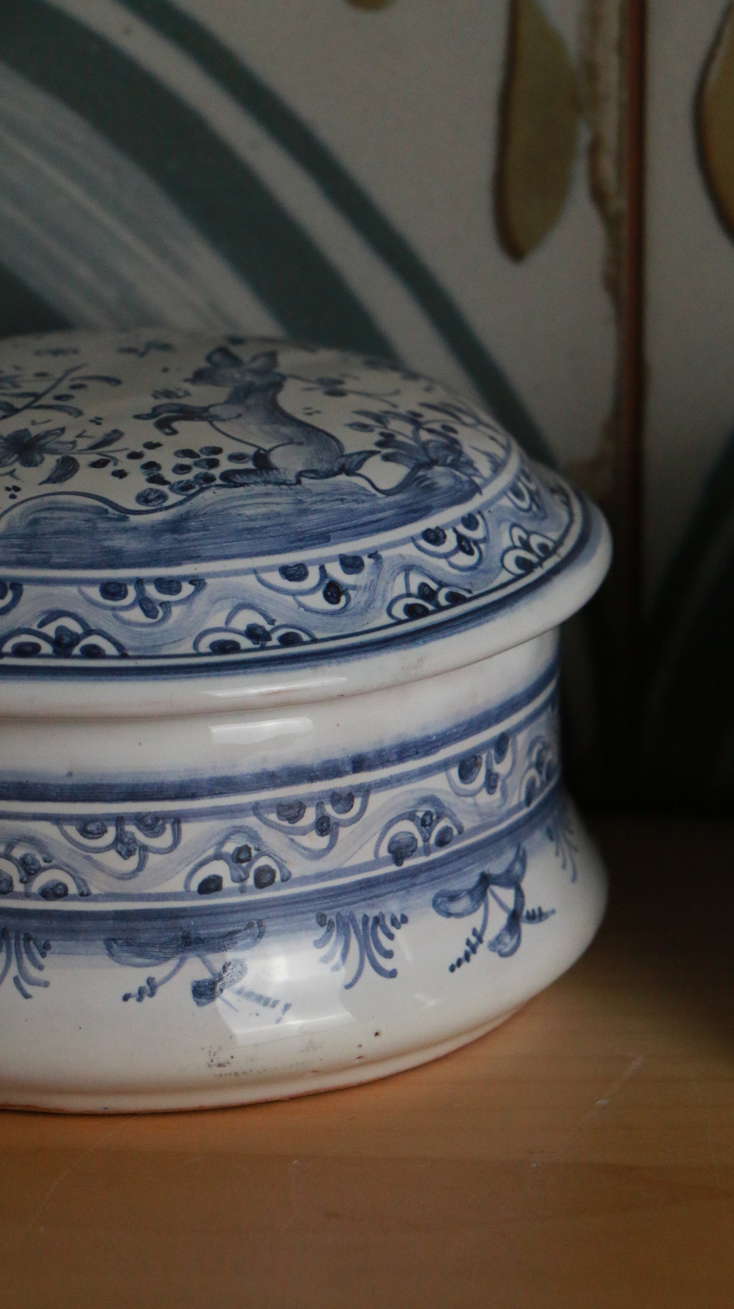Pair of Hand-Painted Blue & White Lidded Portuguese Ceramic Boxes – Conimbriga, Séc. XVII