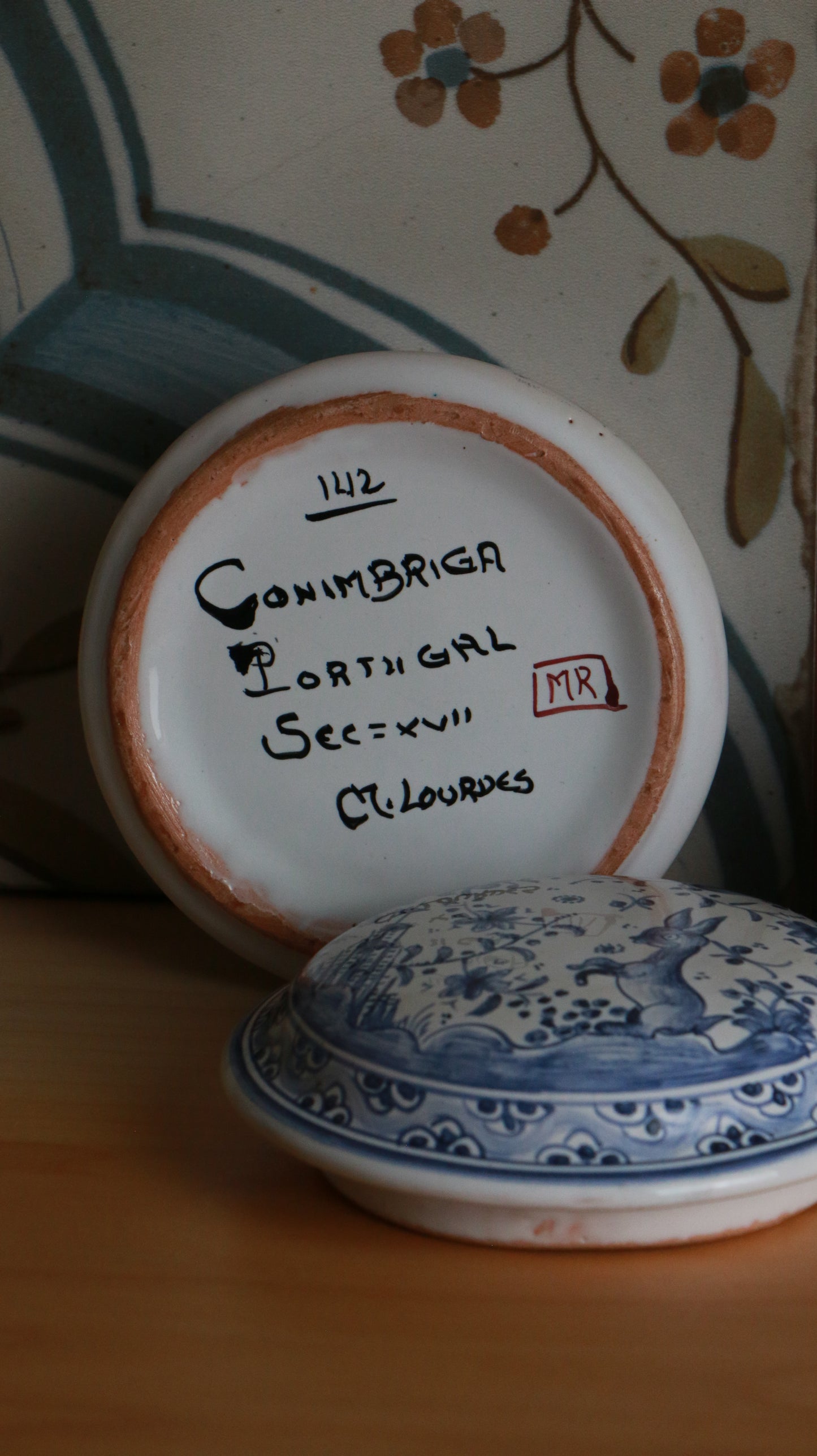 Pair of Hand-Painted Blue & White Lidded Portuguese Ceramic Boxes – Conimbriga, Séc. XVII