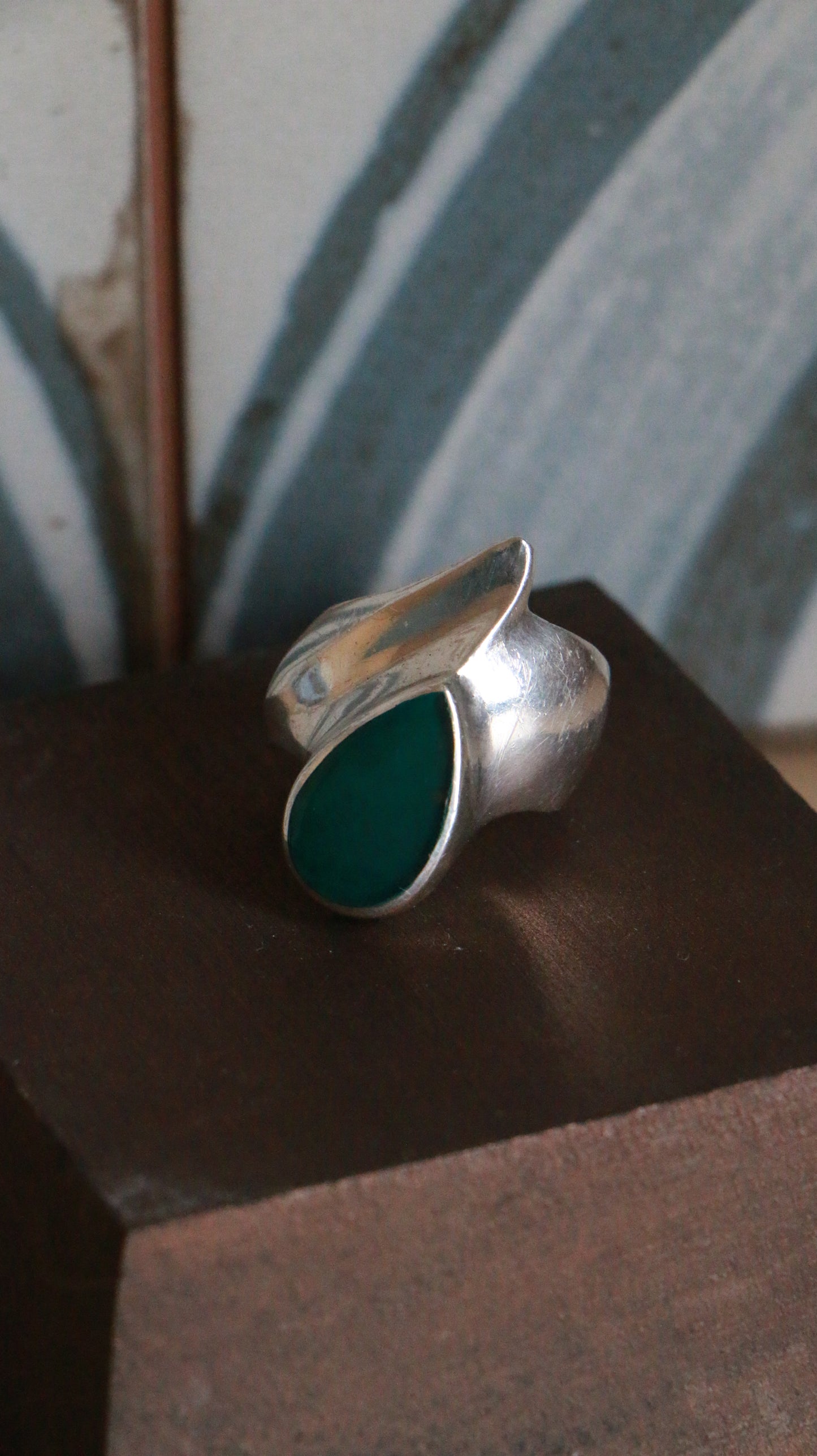 Vintage Sterling Silver Modernist Ring with Green Onyx Inlay
