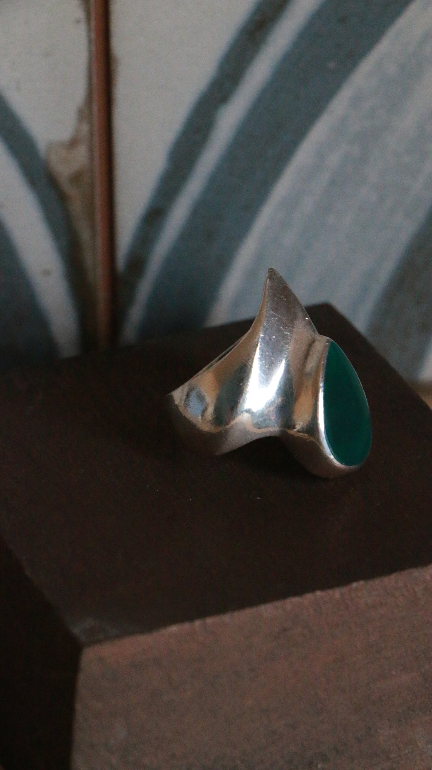 Vintage Sterling Silver Modernist Ring with Green Onyx Inlay