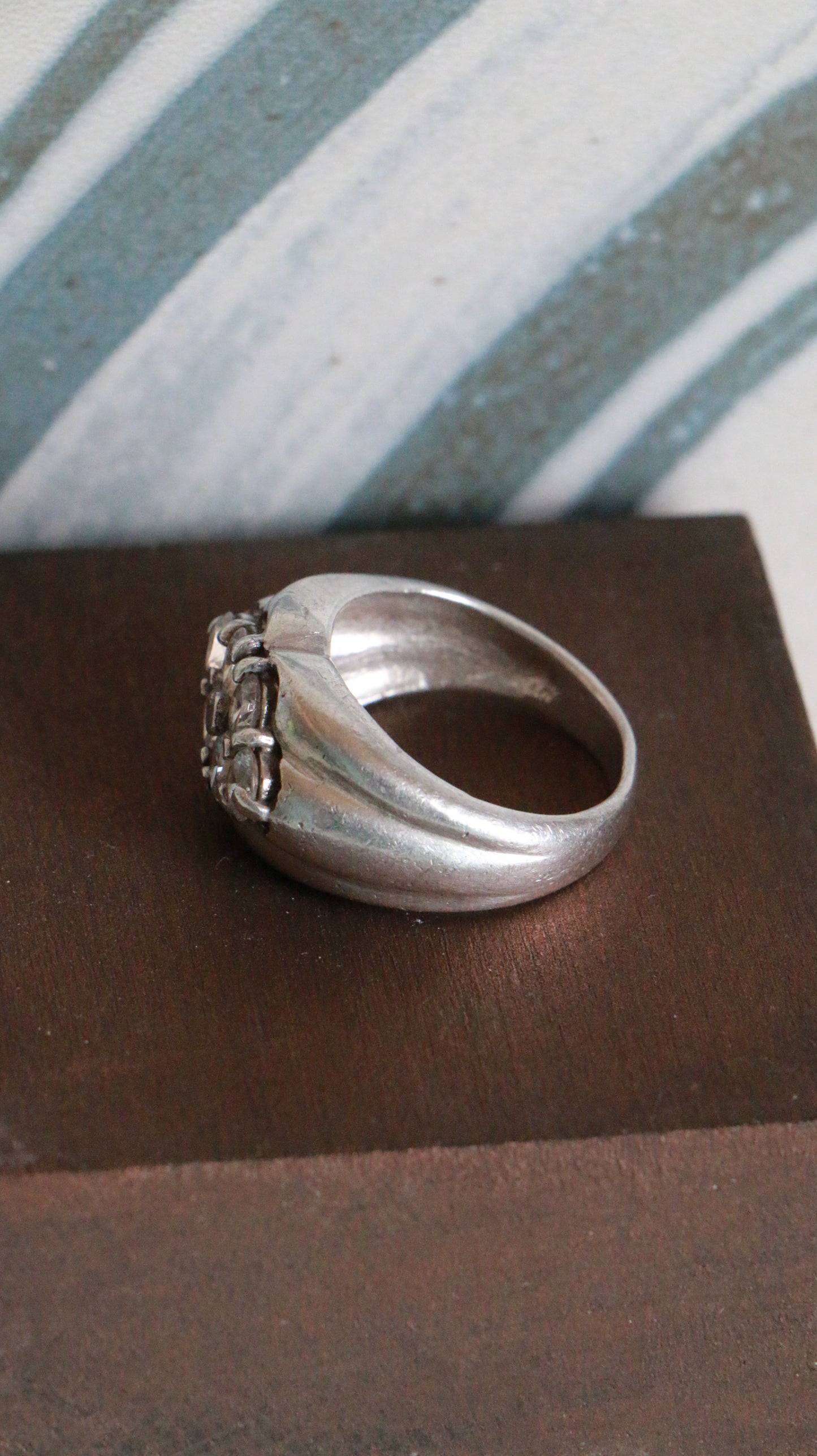 MARRAKESH EDIT - Vintage Sterling Silver Cluster Ring with Seven Clear Stones