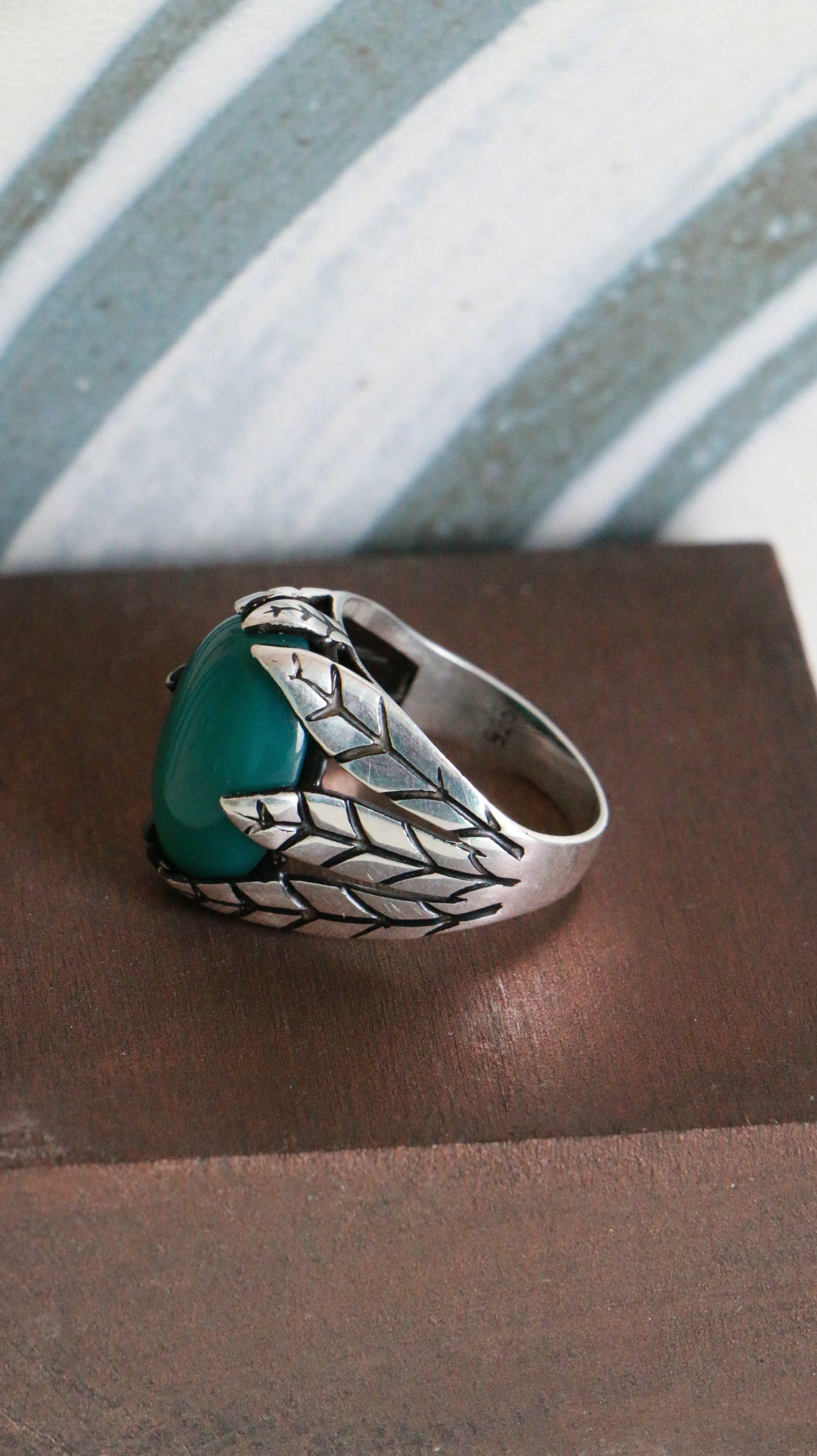 MARRAKESH EDIT - Vintage Sterling Silver Ring with Green Cabochon Agate Stone