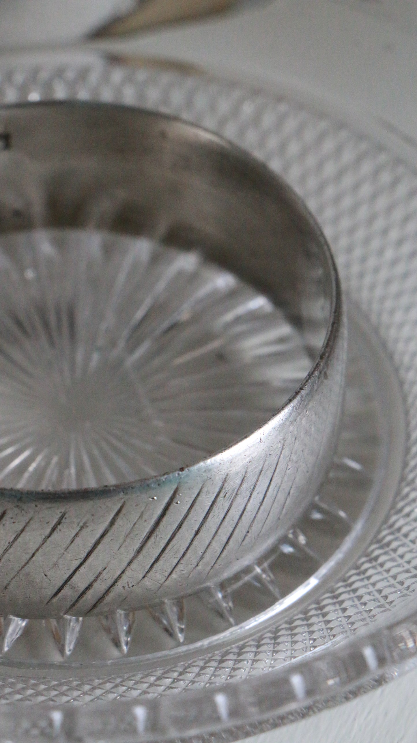 MARRAKESH EDIT - Vintage Moroccan Sterling Silver Bangle with Diagonal Engraving