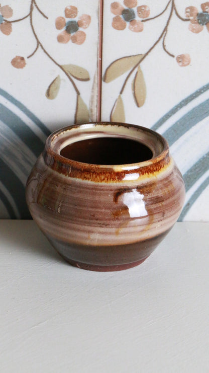 Winchcombe jar By Charles Tustin (missing lid)