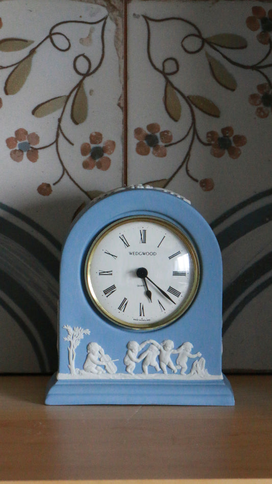 Vintage Wedgwood Jasperware Mantel Clock with White Relief Design – Blue & White