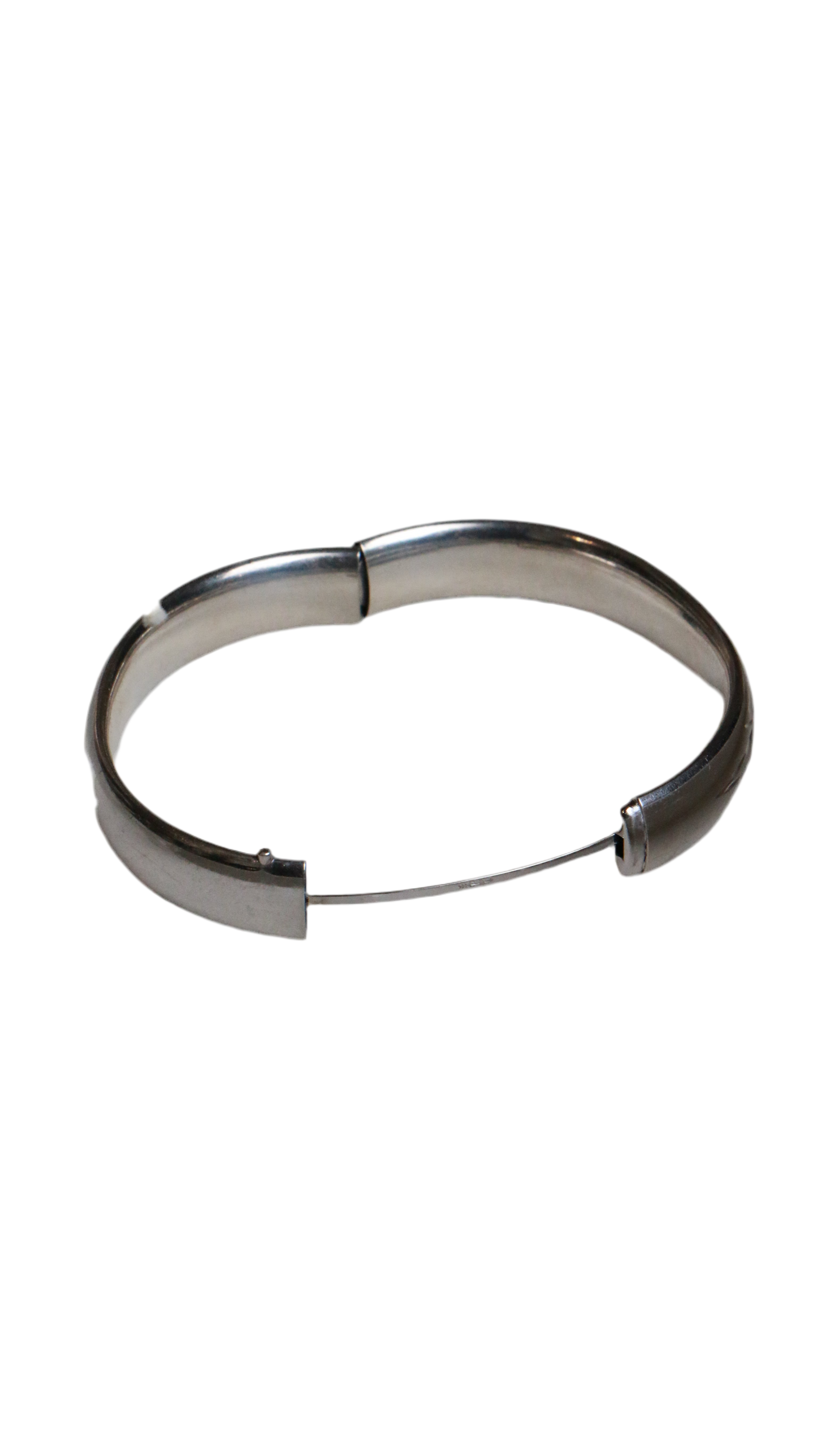 Vintage Sterling Silver Engraved Floral Bangle