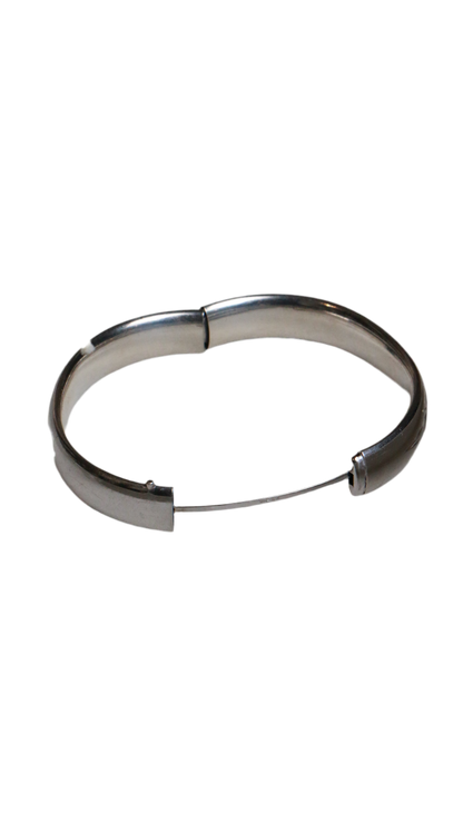 Vintage Sterling Silver Engraved Floral Bangle