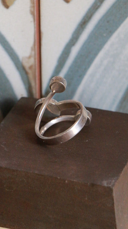 Vintage Mexican 47° Maker Cluster Sterling Silver Ring with Black Onyx