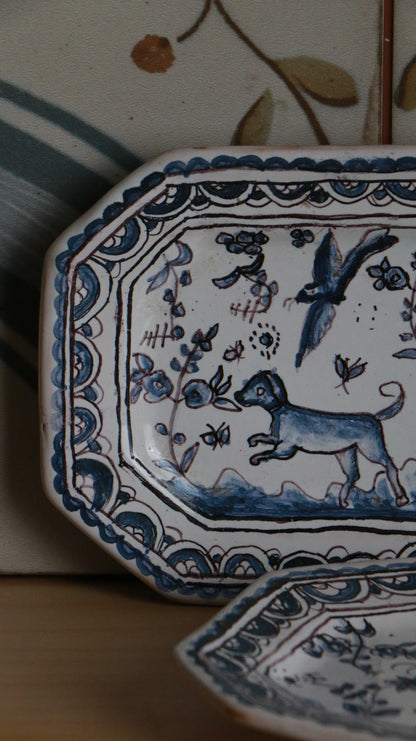 Pair of Hand-Painted Portuguese Conímbriga Plates – Dog & Rabbit Motifs