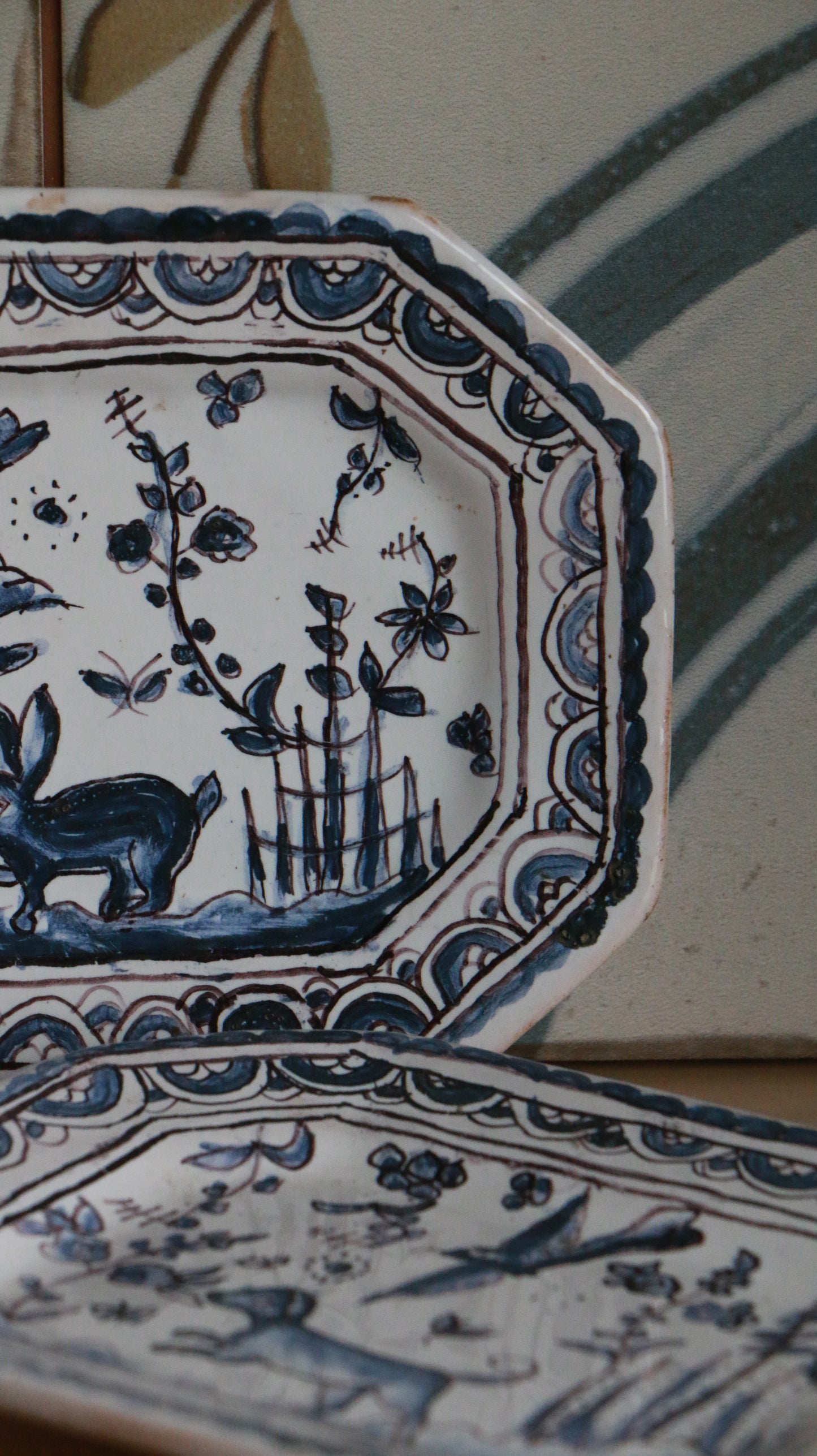 Pair of Hand-Painted Portuguese Conímbriga Plates – Dog & Rabbit Motifs