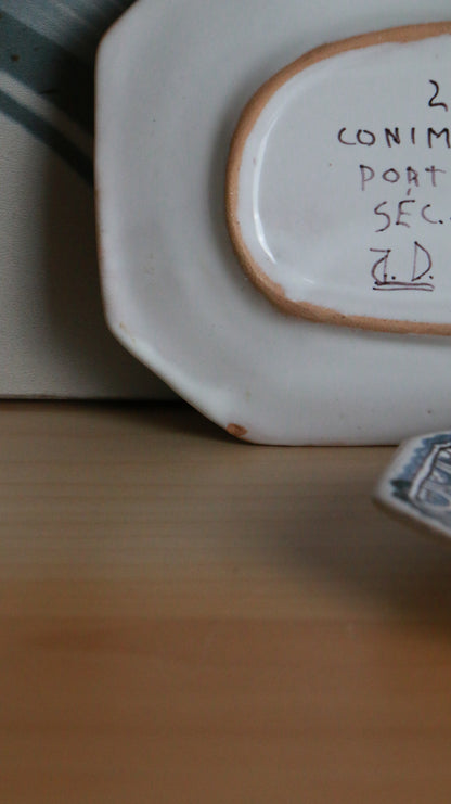 Pair of Hand-Painted Portuguese Conímbriga Plates – Dog & Rabbit Motifs
