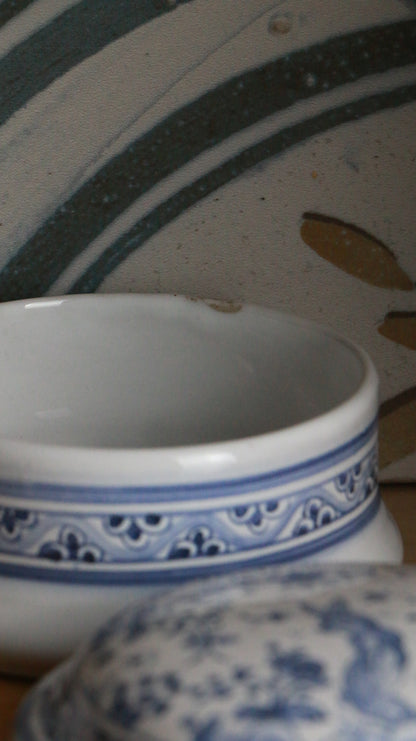 Pair of Hand-Painted Blue & White Lidded Portuguese Ceramic Boxes – Conimbriga, Séc. XVII