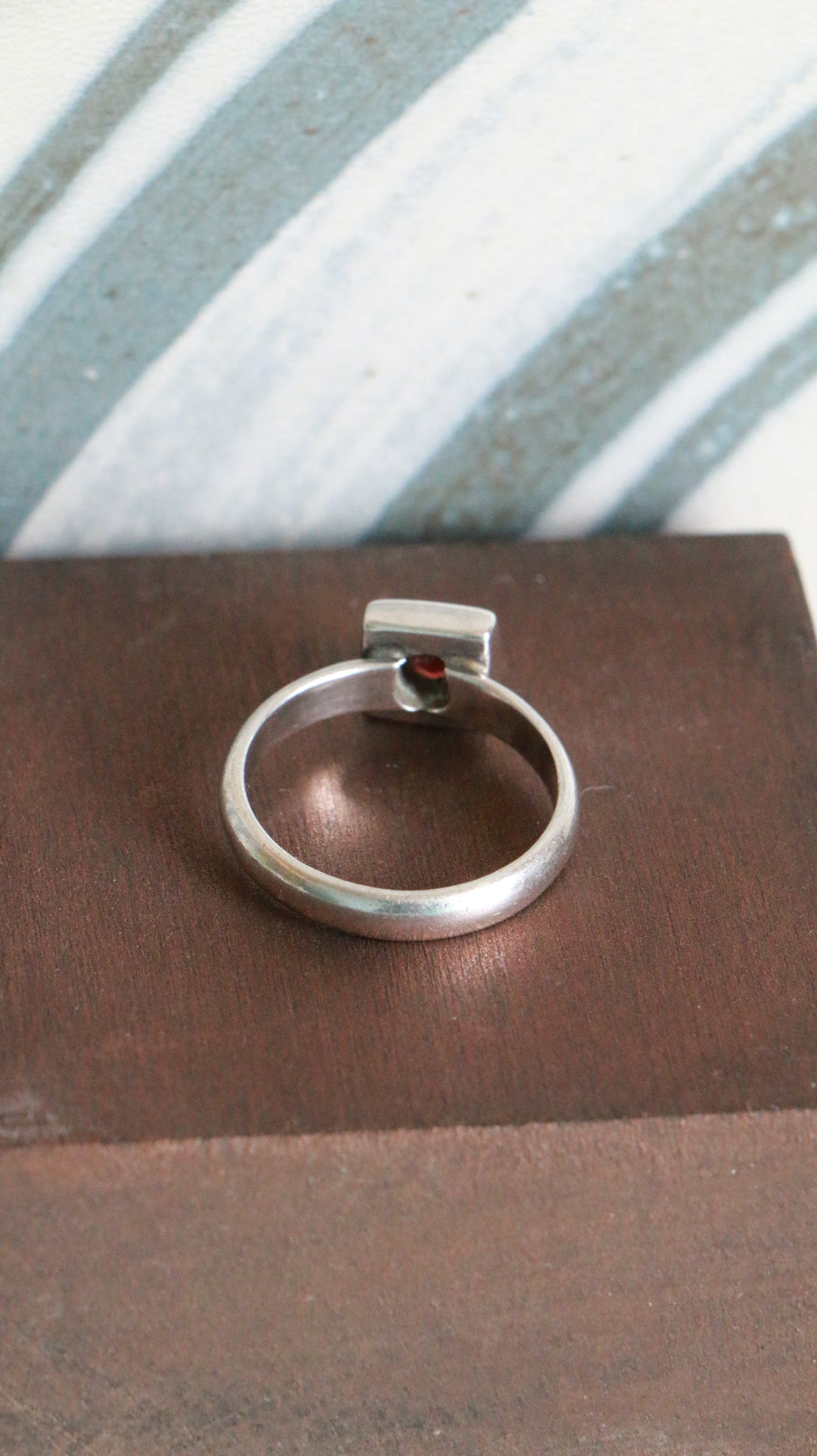 MARRAKESH EDIT - Vintage Sterling Silver Ring with Red Garnet Stone