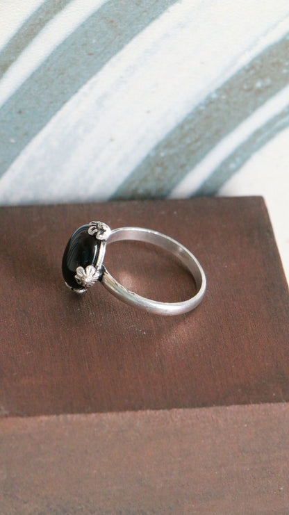 MARRAKESH EDIT - Vintage Sterling Silver Ring with Black Onyx Cabochon